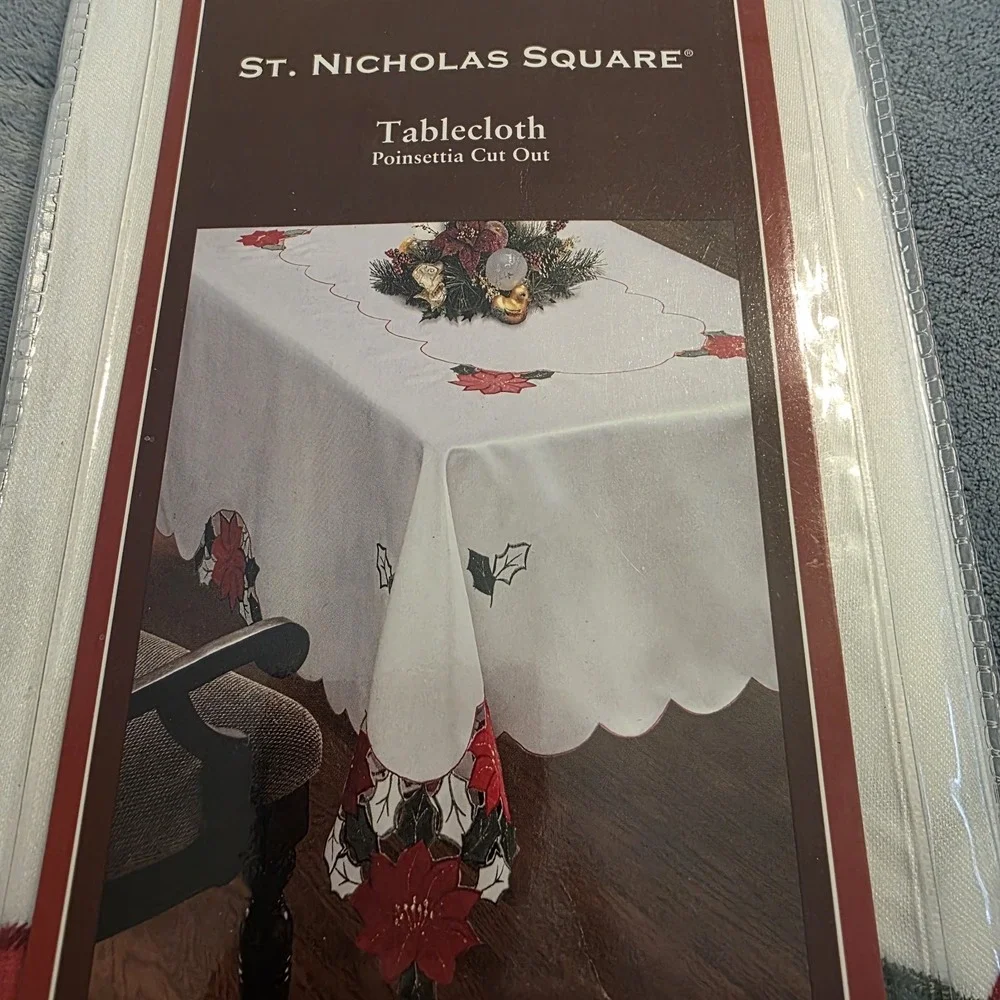 St Nicholas Square Christmas Tablecloth White Red Poinsettia Kohls 60